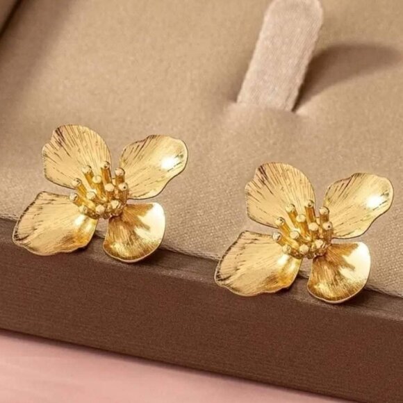 Anthropologie Jewelry - $5.95 Shipping 18K Gold Flower Earrings